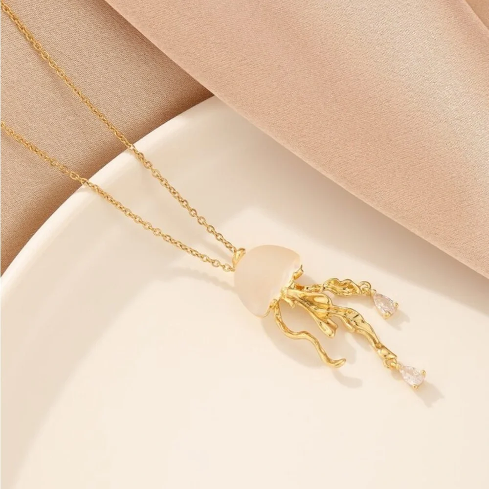 Jellyfish Pendant Necklace - Picture 2 of 3